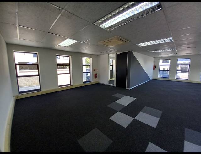 277M² OFFICE TO LET IN HURLINGHAM